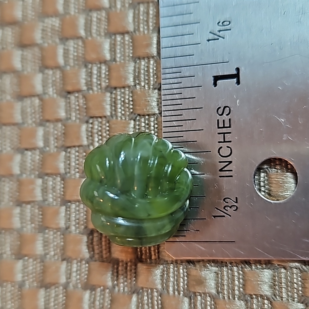Vintage Avon Lucite Earrings Clip-on Jade Color Gold Clip Button - Picture 3 of 3
